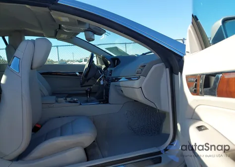 2011 Mercedes-Benz E 350 z USA, uszkodzony, nr VIN WDDKK5GF2BF076741